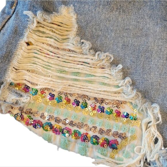 NWOT Hayden Los Angeles Distressed Denim Cutoffs with Sequined Pockets S - Picture 7 of 11